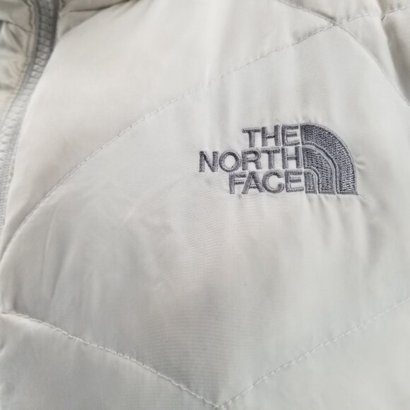 Women's The North Face TNF White Nuptse 550 Down White Puffer Vest Jacket Sz M - Picture 5 of 13